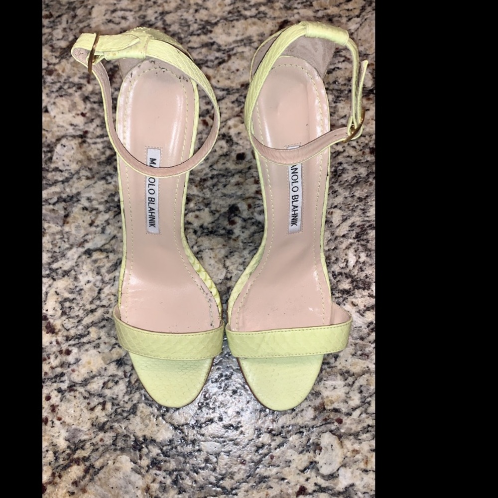 MANOLO BLAHNIK CHAOS NAVY SNAKESKIN